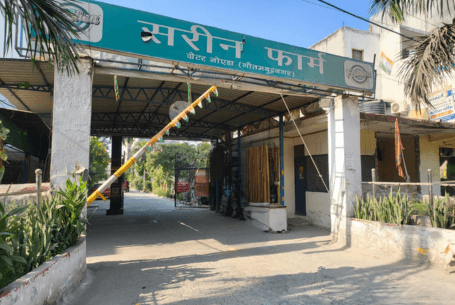 sareen arcade plot in noida (11)