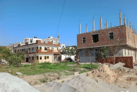 sareen arcade plot in noida (15)